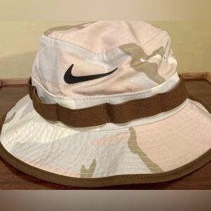 Nike Dri-FIT Pink Camo Bucket Hat - Small NWT